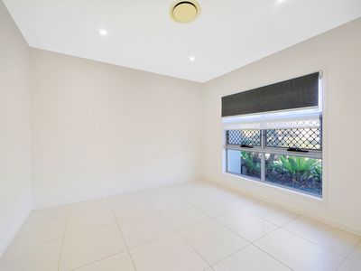 6 Banner Court, Branyan