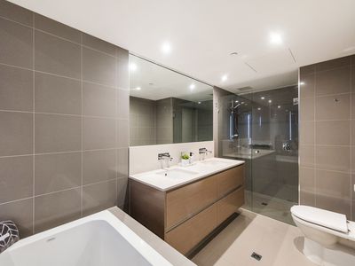 701 / 96 Bow River Crescent, Burswood