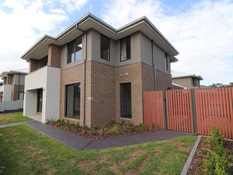 Denham Court