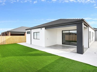 15 Ricotta Road, Manor Lakes