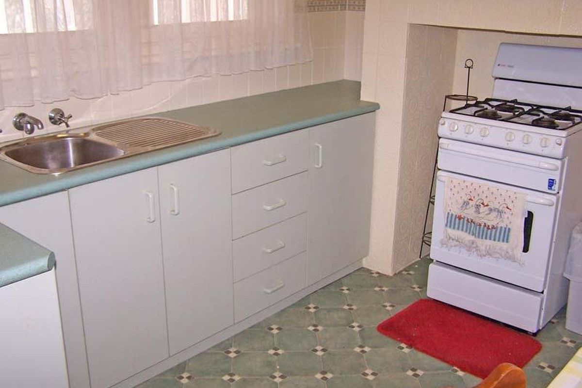 8 McEwen Road, Kyabram