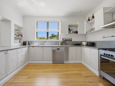 379 Evandale Road, Western Junction