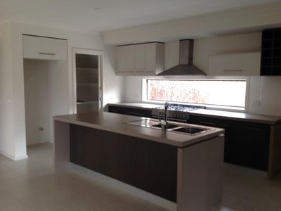 27 Paraffin Drive, Leopold