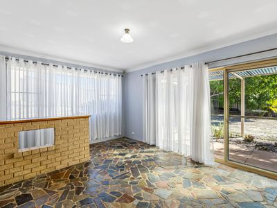 5 Lyndon Court, Heathridge