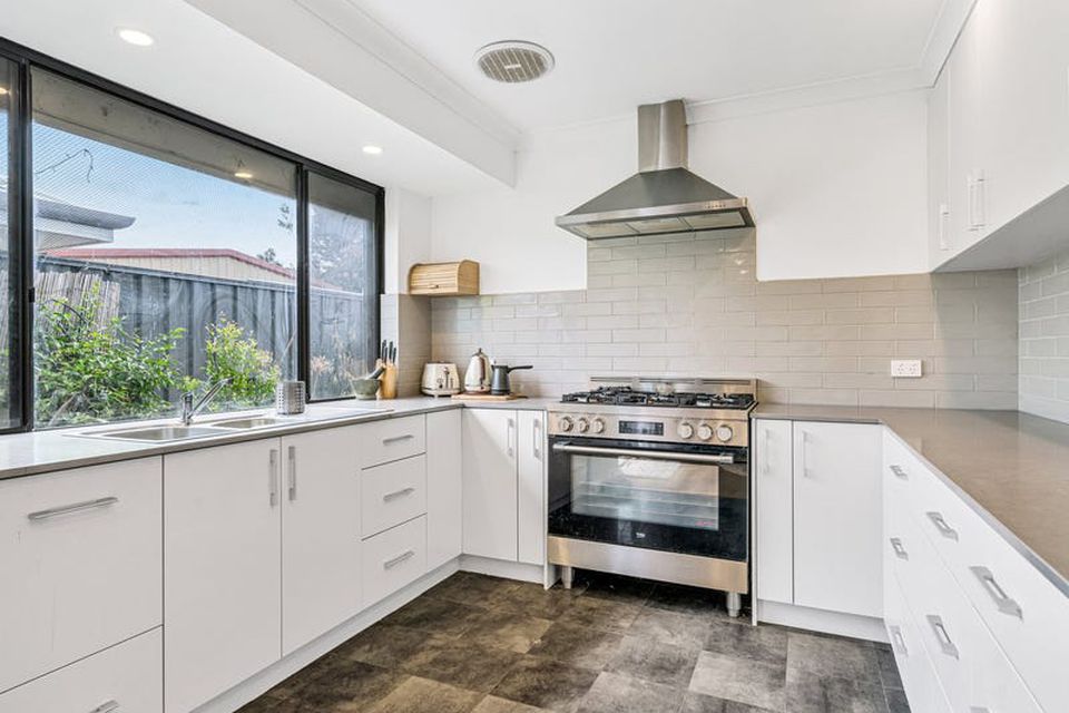 27 Clovelly Way, Warnbro