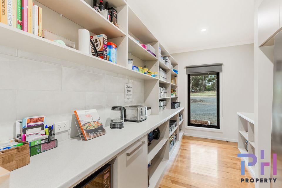 223 Schumakers Lane, Maiden Gully PH Property