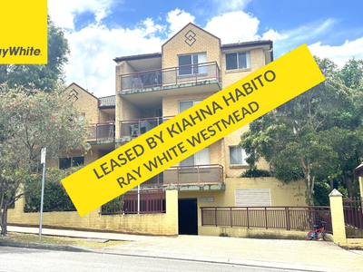4 / 15-23 Mowle Street, Westmead