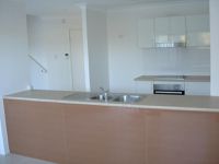 7 / 11 Portia Street, Kingston