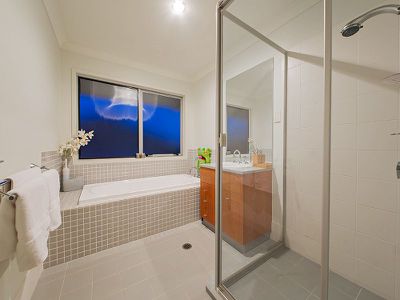 21 Hepburn Close, Wakerley
