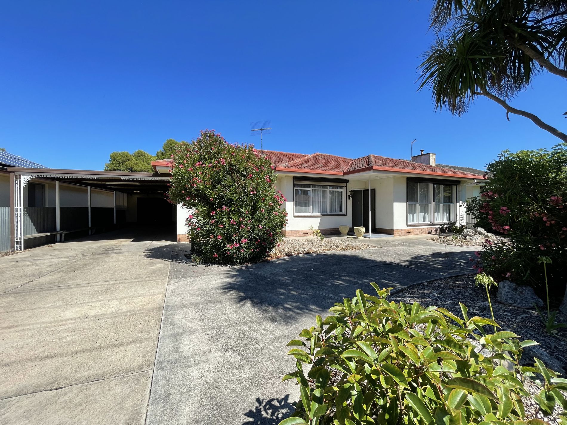 12 English Drive, Millicent
