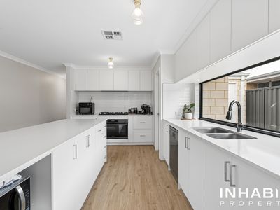 51 Cloudberry Crescent, Upper Swan