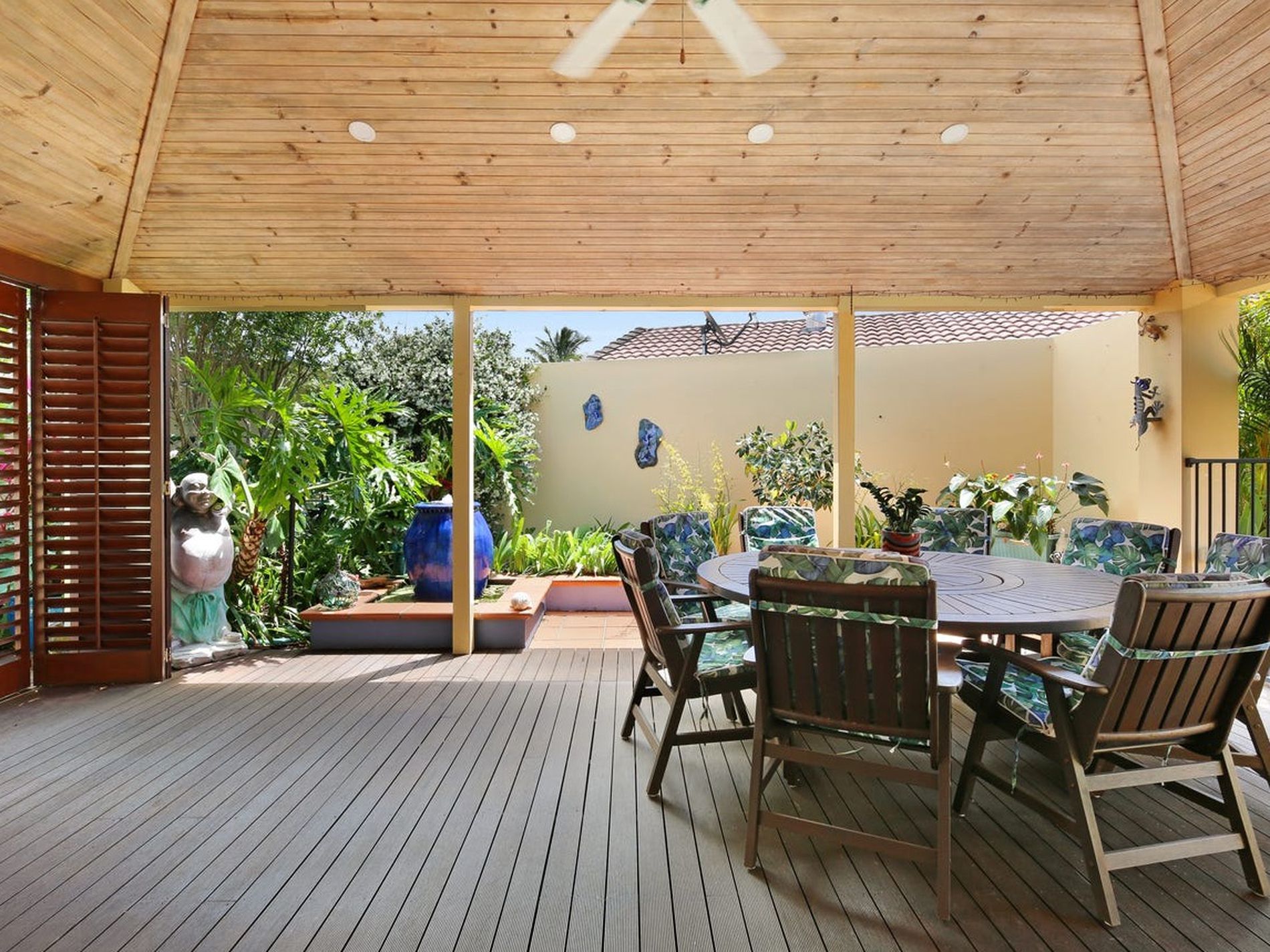 33 Selkirk Ave, Benowa