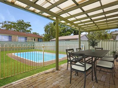 24 Karthena Crescent, Hawks Nest