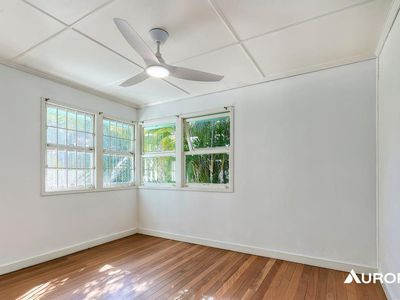 16 Sarina Street, Stafford Heights