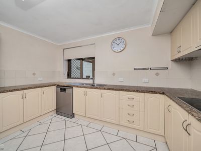 2 / 249-255 Esplanade, Cairns North