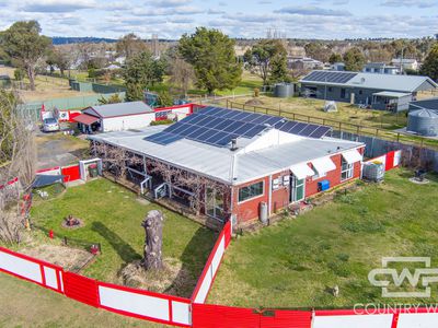 9 Short Street, Deepwater
