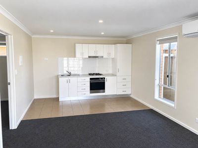 44A & 44B Madden Drive, Griffith
