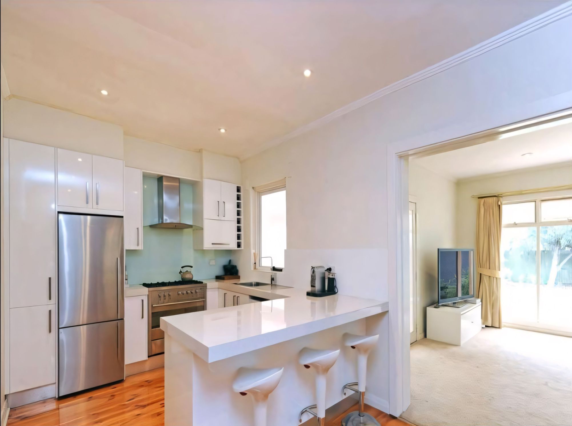 81 Pine Avenue, Glenelg North