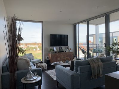 702 / 5 Evergreen Mews, Armadale