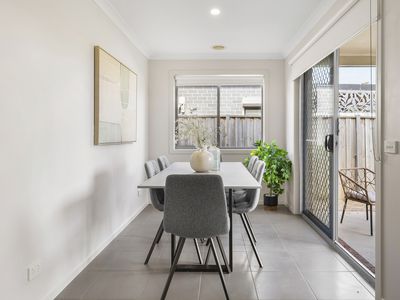 38 Straw Flower Circuit, Greenvale