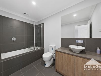 10 Hedgeley Avenue, Deanside