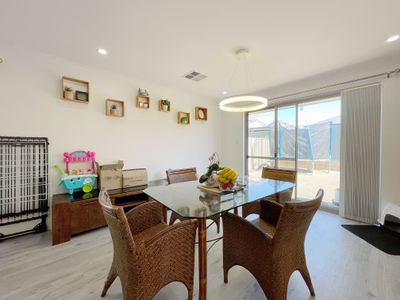 17 Macadamia Loop, Piara Waters