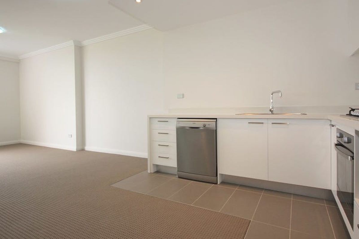 P409 / 81 Courallie Avenue, Homebush West