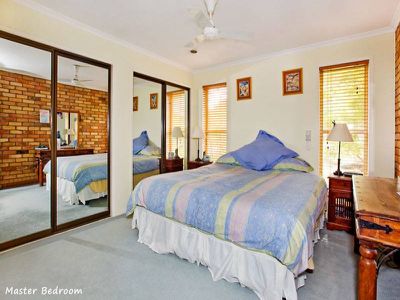 4 Justora Street, Rochedale South