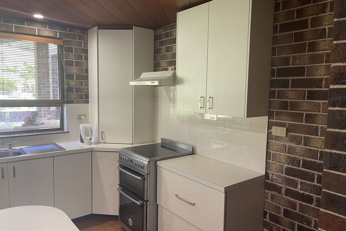 16 Kolinda Drive, Old Bar