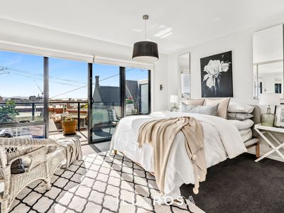 1 / 74 Little Ryrie Street, Geelong