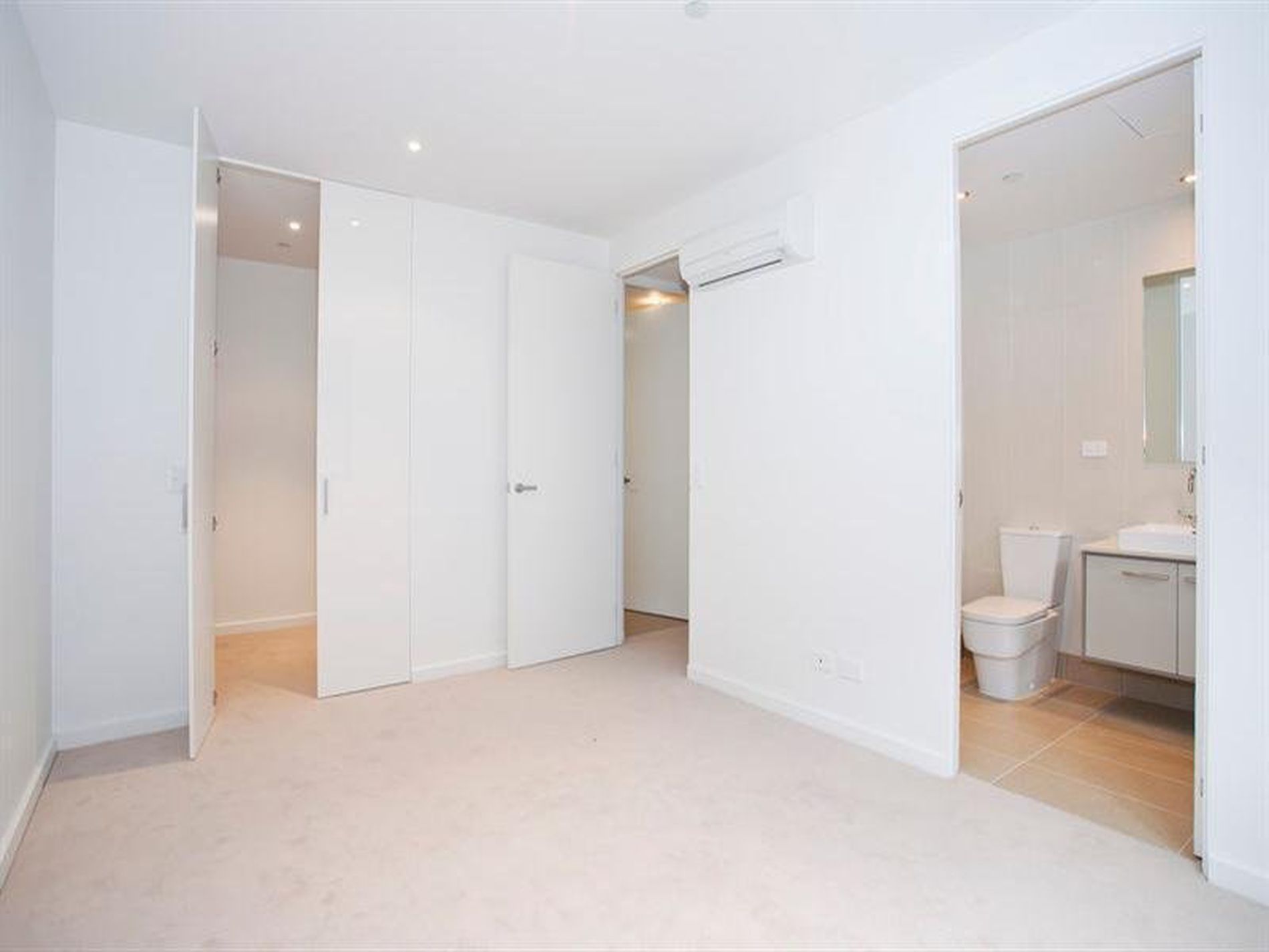 104 / 100 Western Beach Road, Geelong