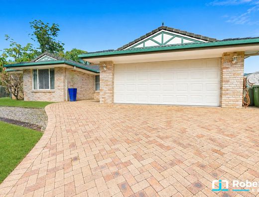 Easy and Spacious Living in a Great Location! image 1