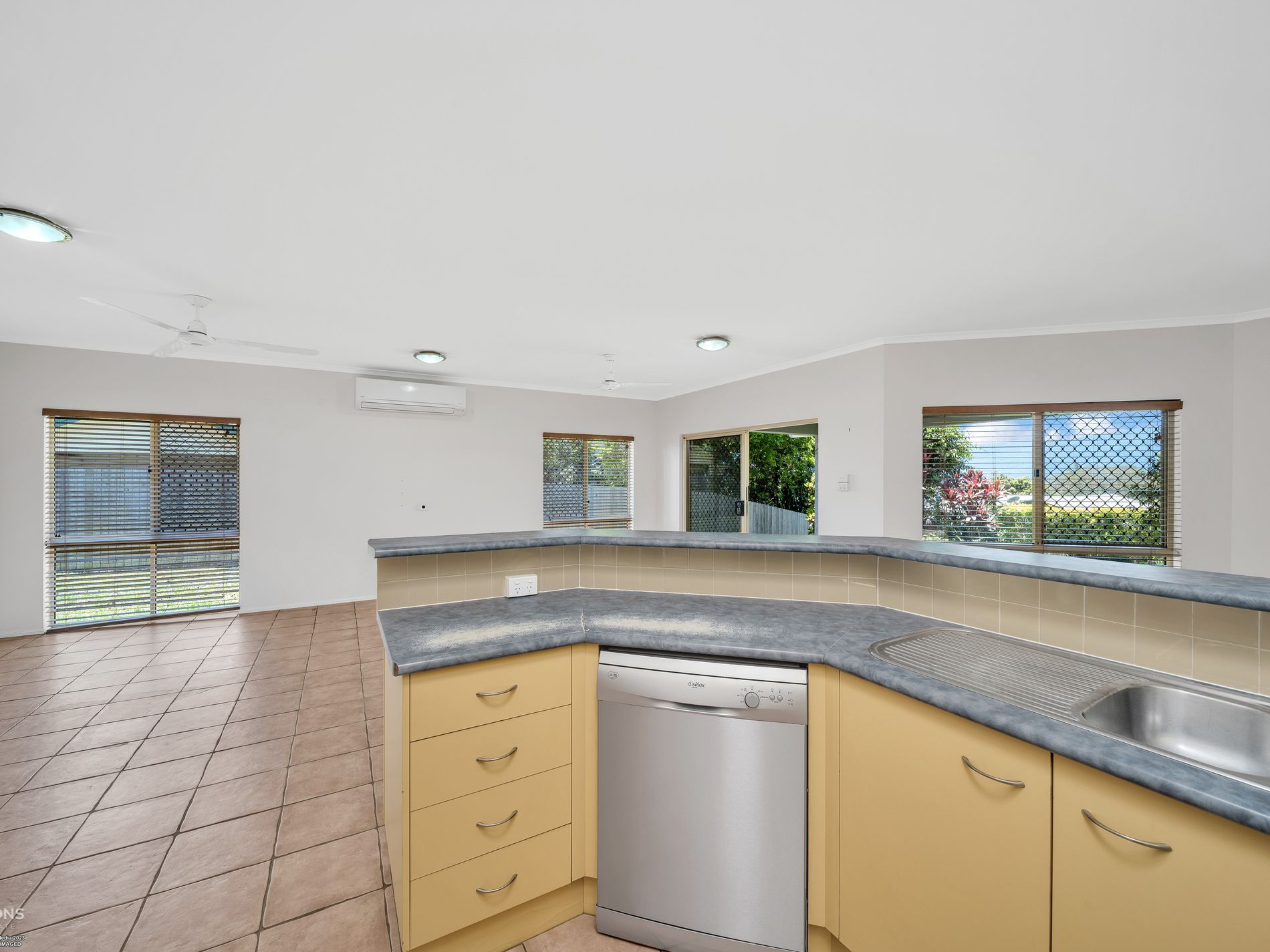 12 Warncke Close, Gordonvale