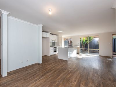 4 Princeton Circle, Alexander Heights