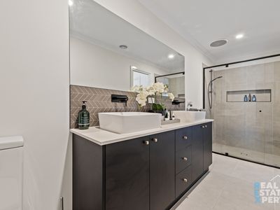 15 Vision Drive, Hampton Park