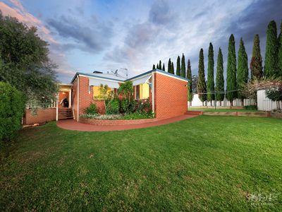 8 LYTHAM COURT, Wodonga