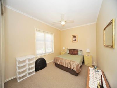 4 Emily Way, Golden Square