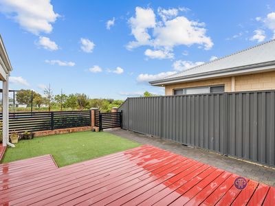 17 Simcoe Way, Caversham