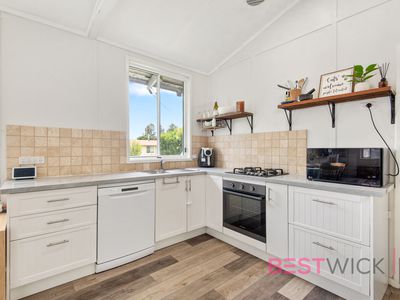 1B Fish Parade, Gormans Hill