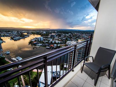 3247 / 23 Ferny Avenue, Surfers Paradise