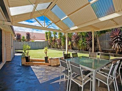 6 Hume Close, Flinders