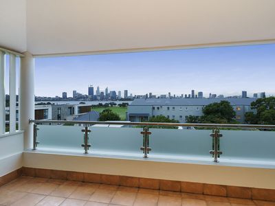 5 GARDEN STREET, South Perth