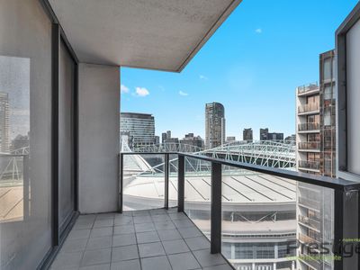 1615 / 673 Latrobe Street, Docklands