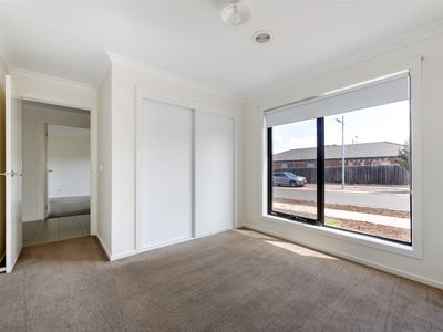 55 Claire Way, Tarneit