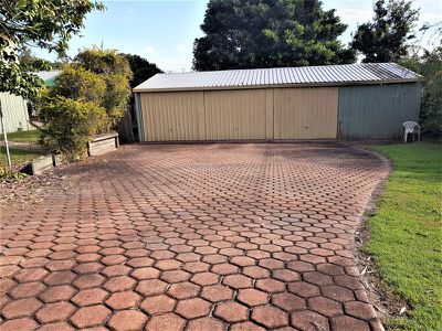 66 Dennis Road, Springwood