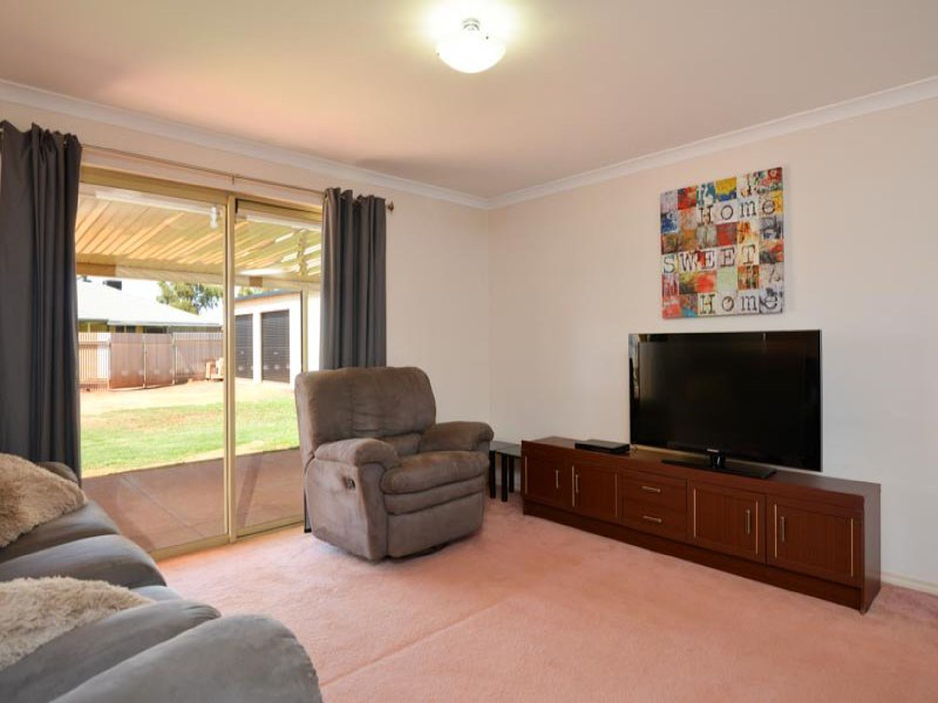 152 Davis Street, Victory Heights