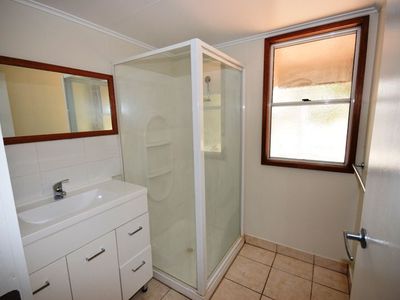 24 Wompoo Road, Longreach