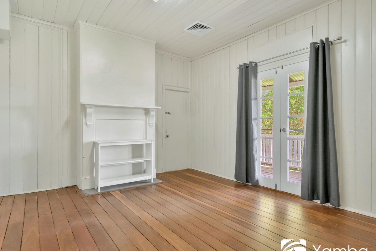 18-20 Clyde Street, Maclean