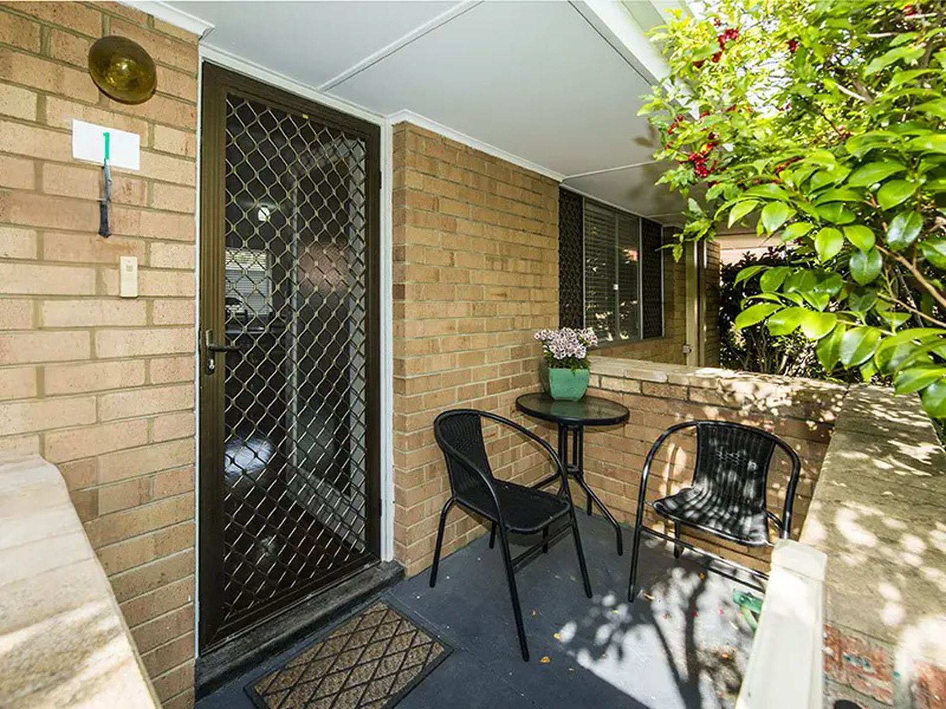 1 / 224 Stirling Highway, Claremont