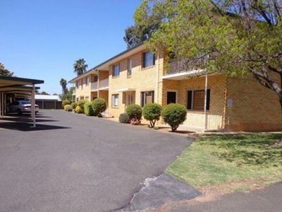 1 / 126 Bourke Street, Dubbo